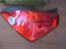 Nissan - Tail Light  - DS663-BURE2